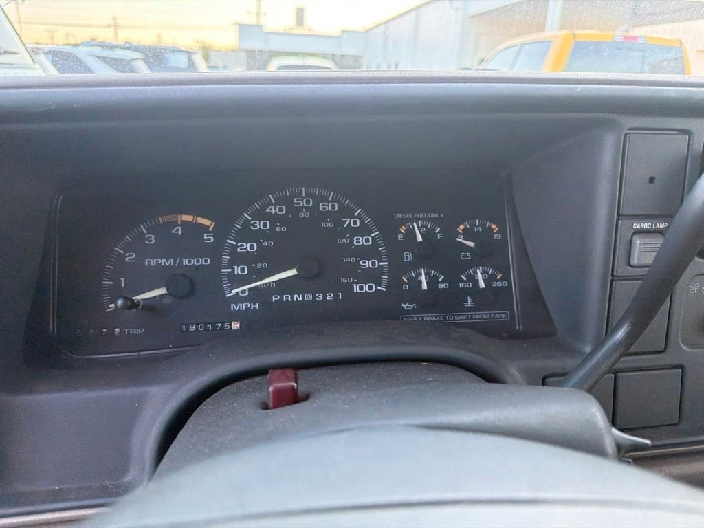 Used 1996  Chevrolet Cheyenne image 33