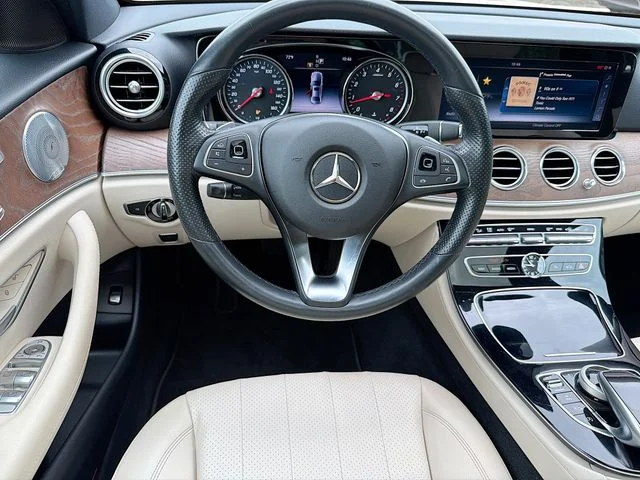 Used 2017  Mercedes-Benz E 300 image 23