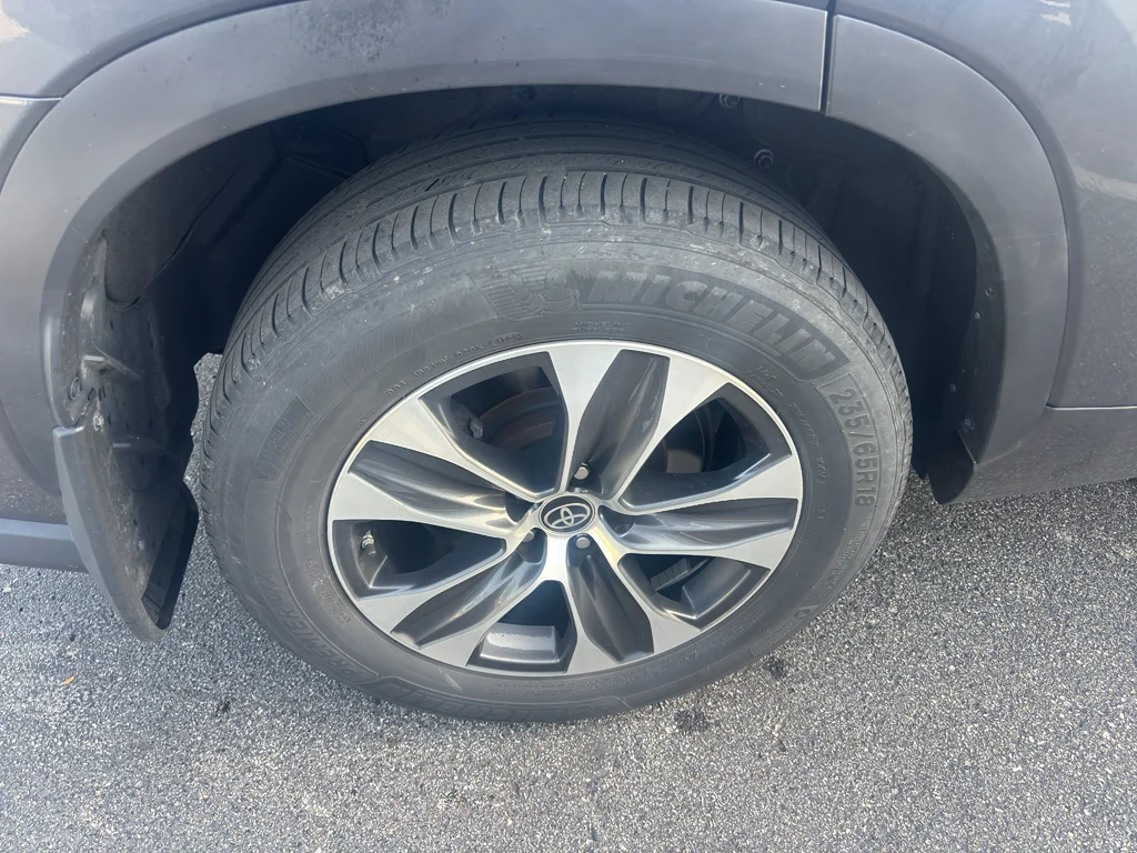 Used 2023 Gray Toyota  image 6