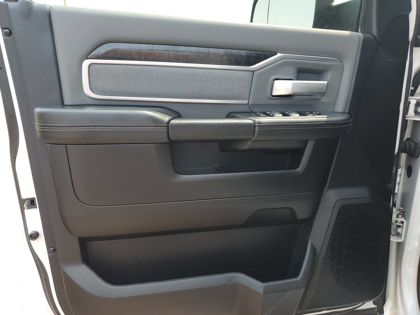 Used 2019 White Ram Big Horn image 12