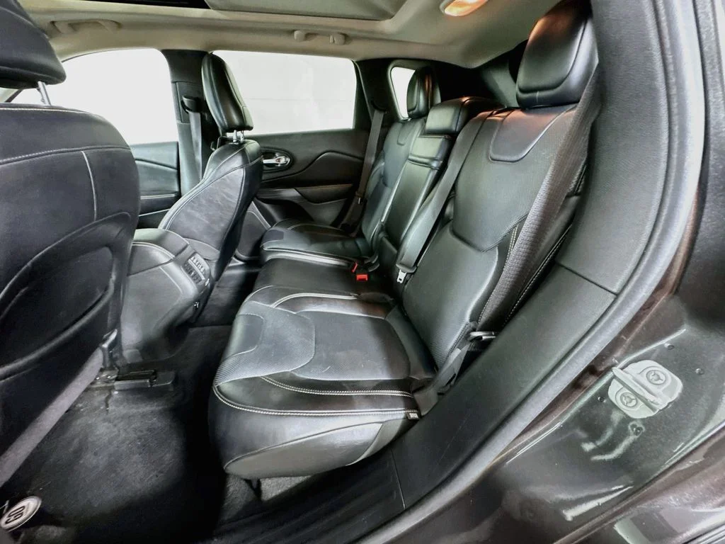 Used 2014 Gray Jeep Limited image 29