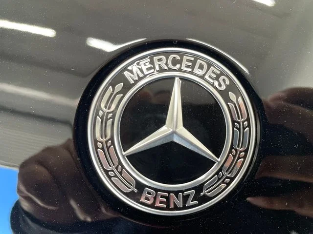 New 2027 Beige Mercedes-Benz GLC 300 image 42