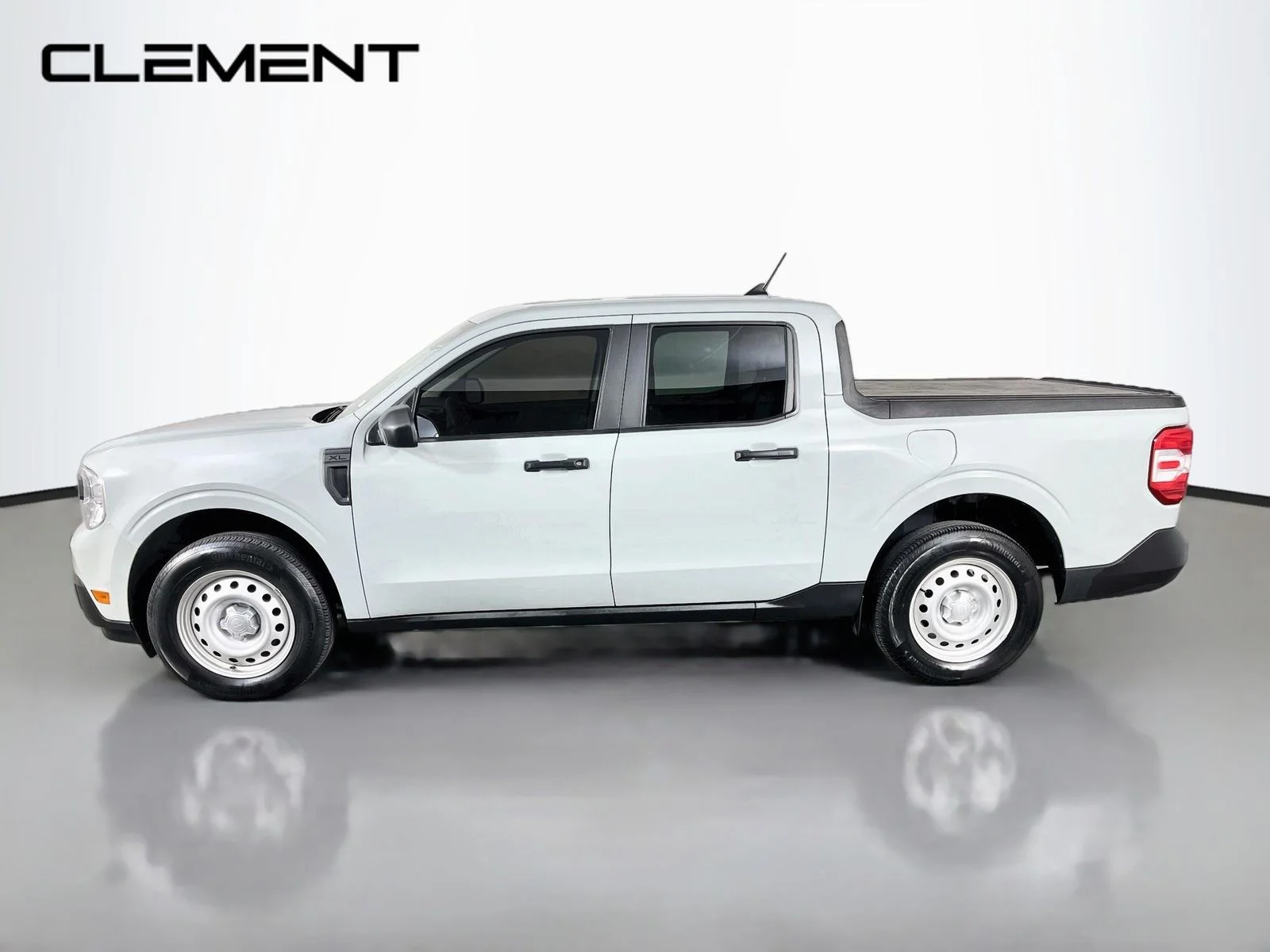 Used 2024 Green Ford XL image 5