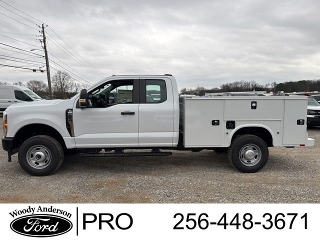 New 2026 Oxford White Ford XL image 2