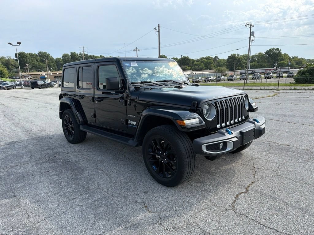 Used 2023 Black Clearcoat Jeep Sahara image 1