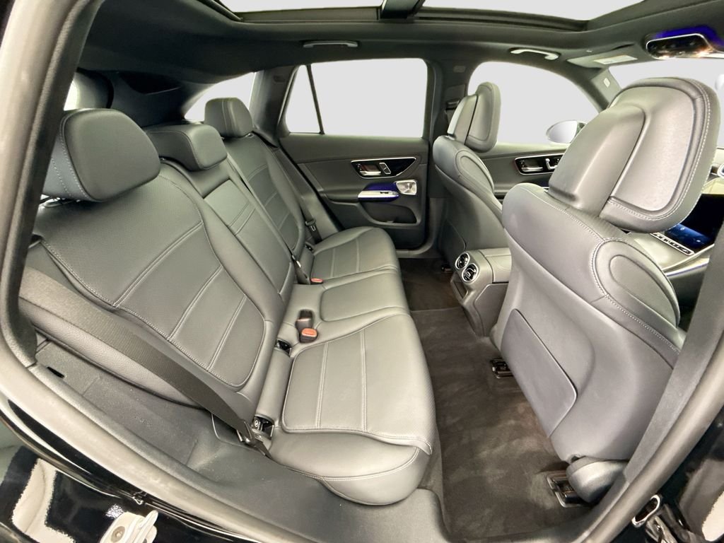 Used 2025 Black Mercedes-Benz GLC 350e image 22