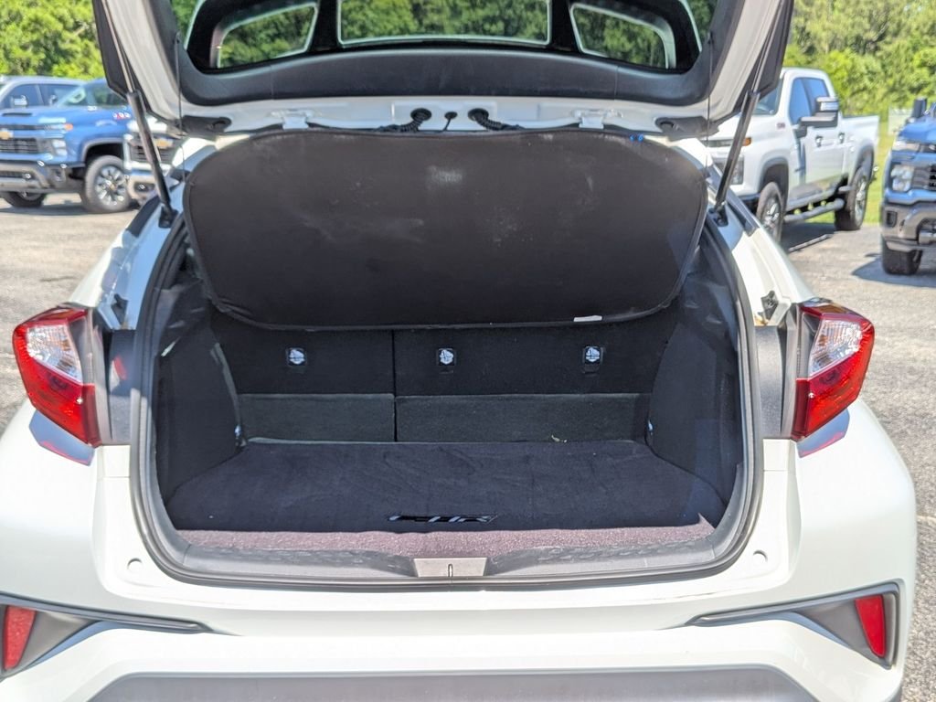 Used 2021 White Toyota XLE image 24