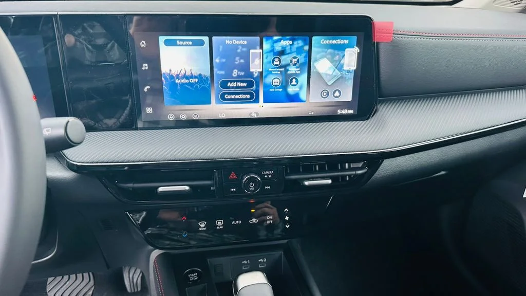 2026 Nissan KICKS SR - Photo 22