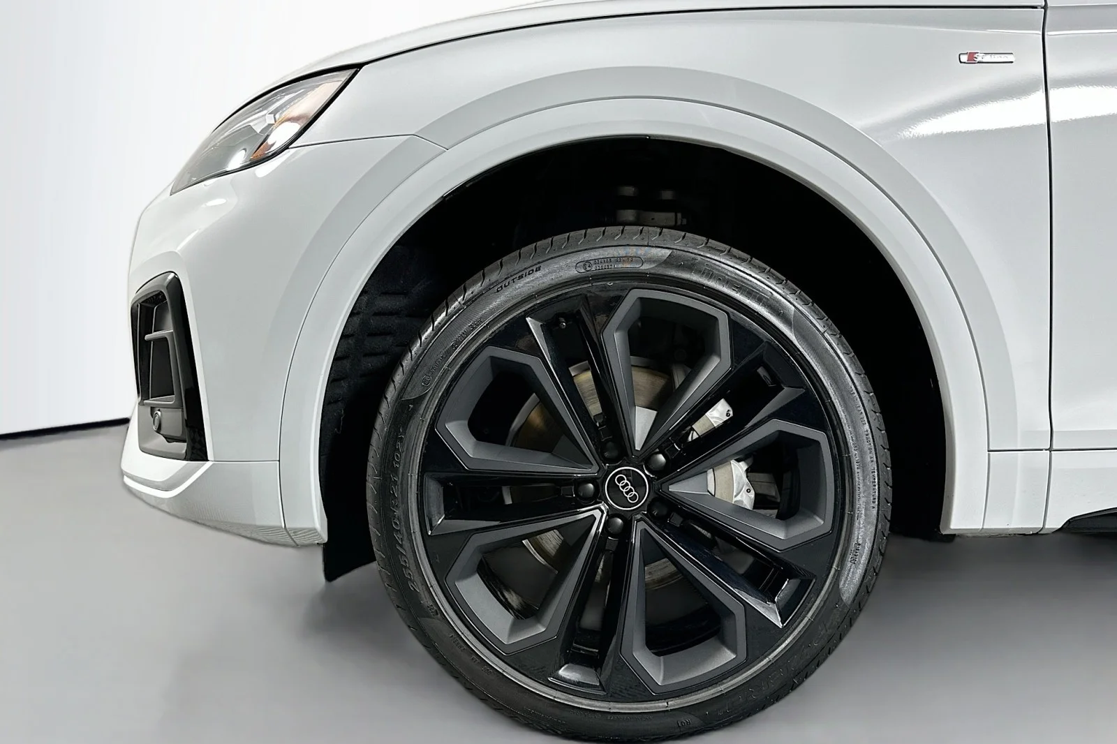 Used 2023 Glacier White Metallic Audi S line Premium Plus image 12