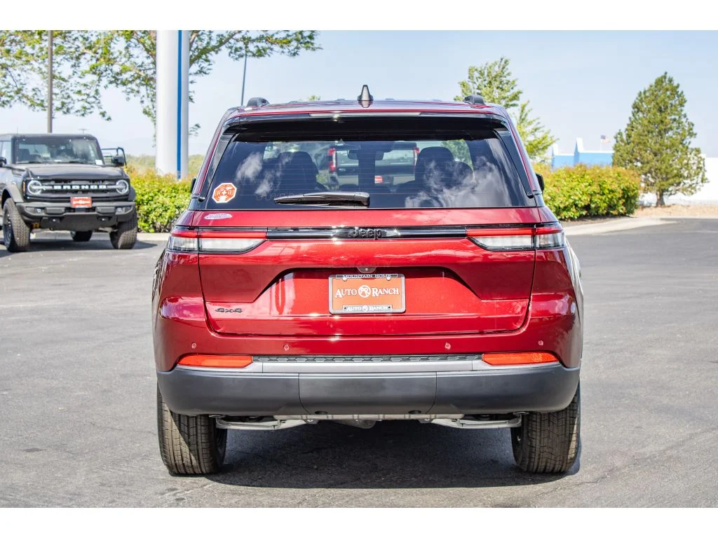 New 2026 Velvet Red Pearlcoat Jeep Laredo Altitude image 7