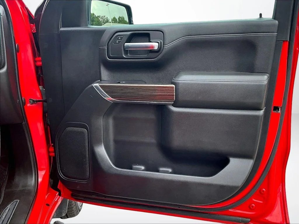Used 2021 Red Chevrolet RST image 26
