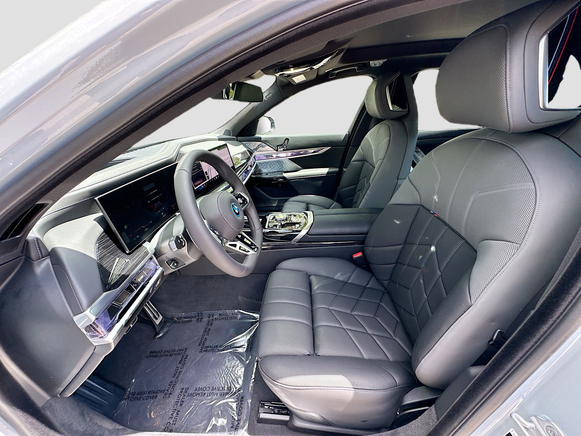 2025 BMW i7 60 - Photo 18