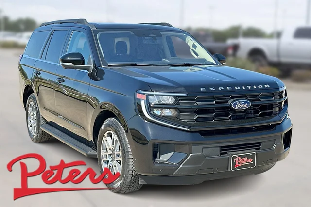 Pre-Owned 2025 Ford Expedition Active With 4WD