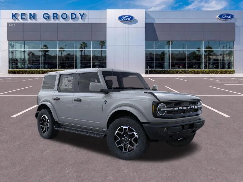 2026 Ford Bronco Outer Banks 4x4's photo