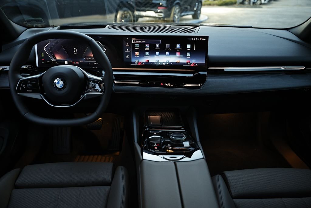Used 2026 Dark Graphite Metallic BMW 530i image 28