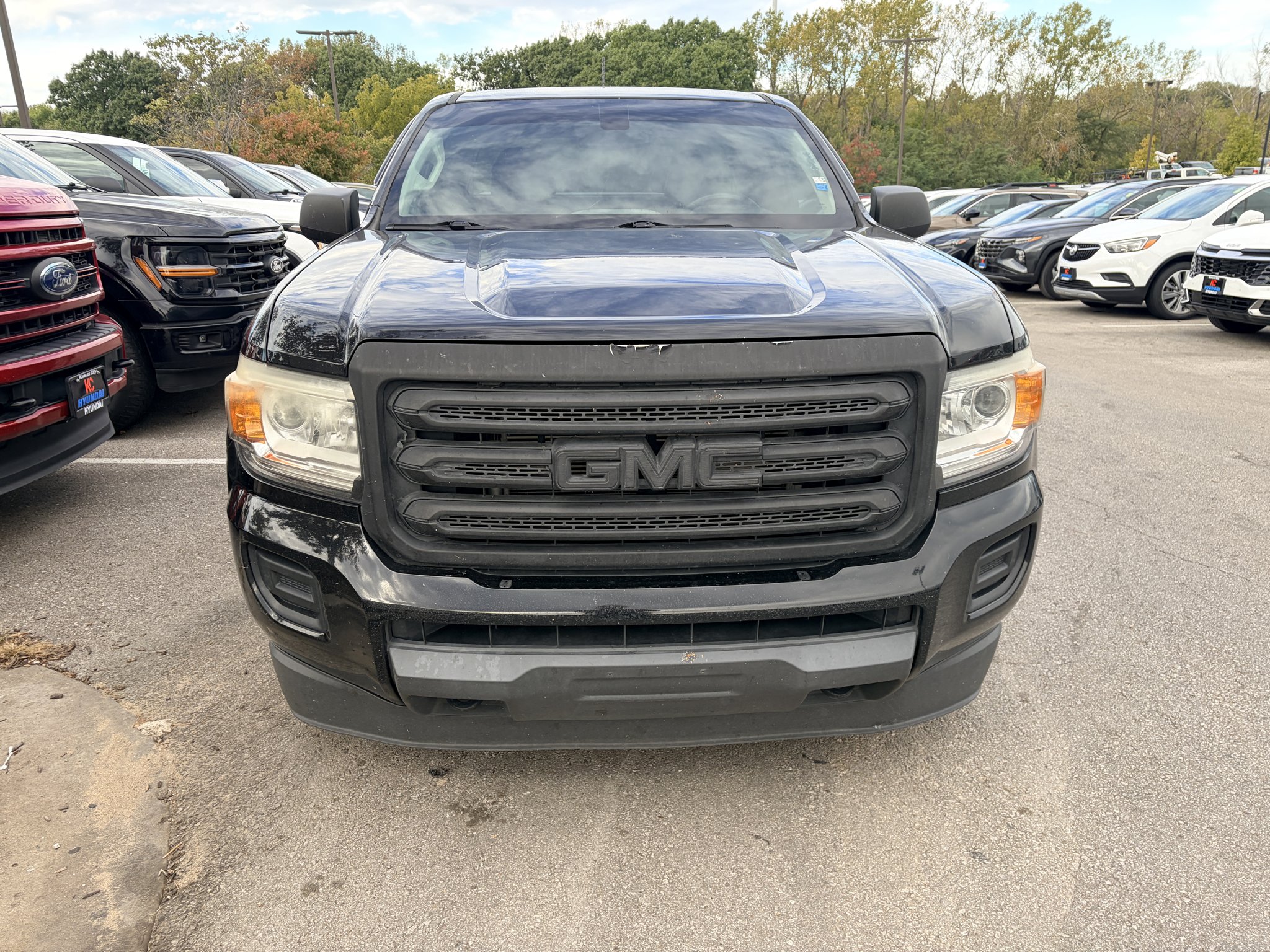 Used 2016 Onyx Black GMC 4WD image 2