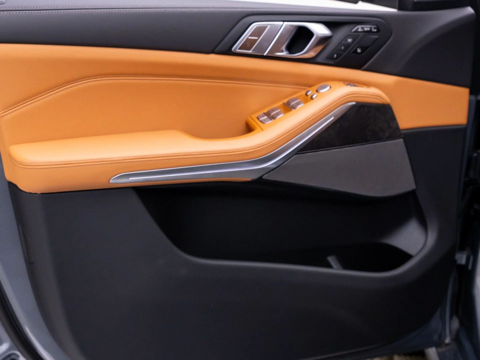 New 2026 Gray BMW xDrive40i image 14