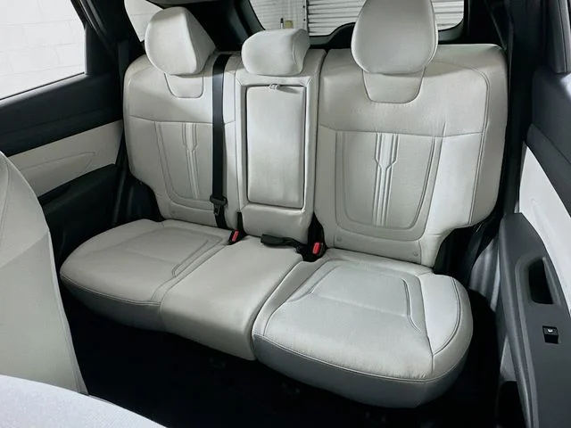 New 2026 Hyundai TUCSON SEL