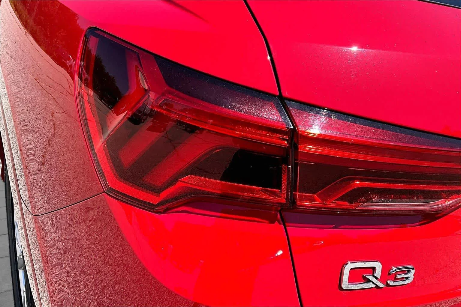 Certified Used 2025 Progressive Red Audi S line Premium image 28