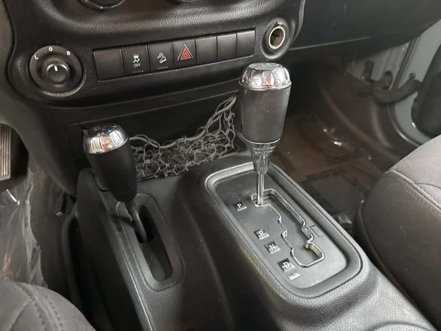 Used 2015 Gray Jeep Unlimited Sport image 31