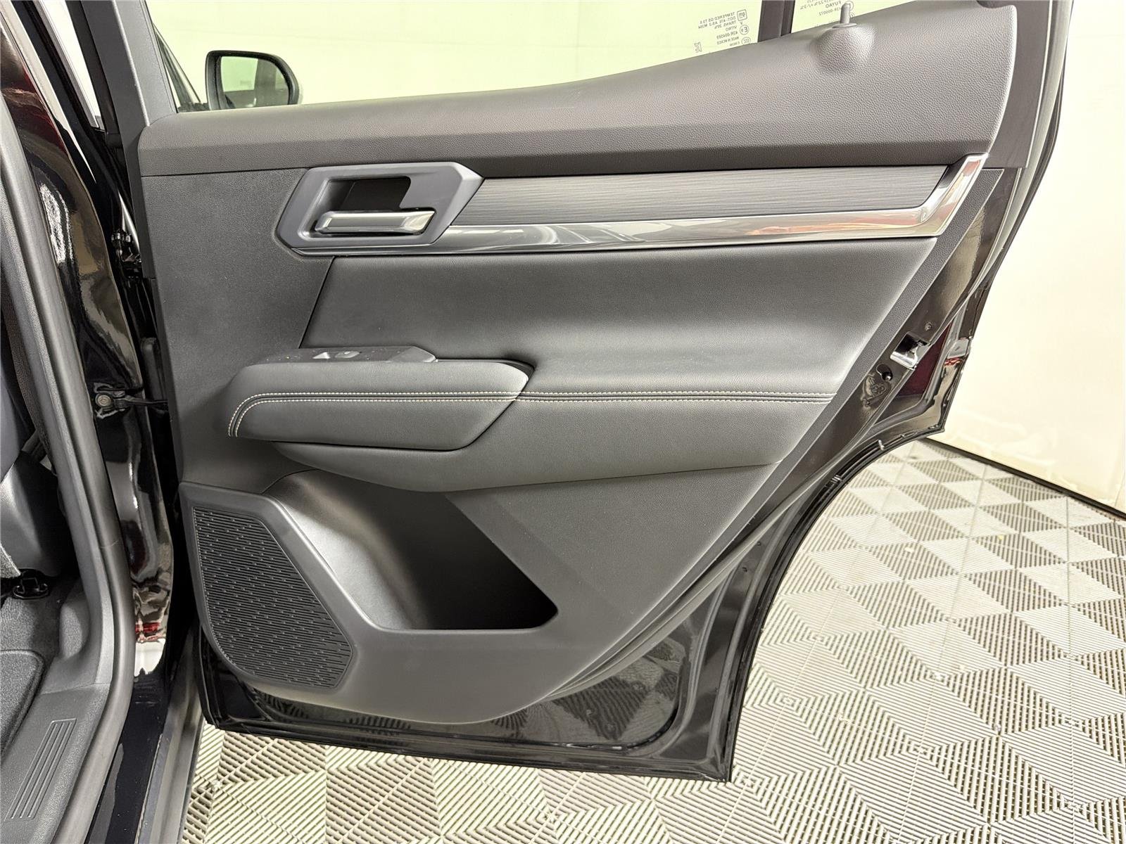 New 2027 Ebony Twilight Metallic GMC Elevation image 14