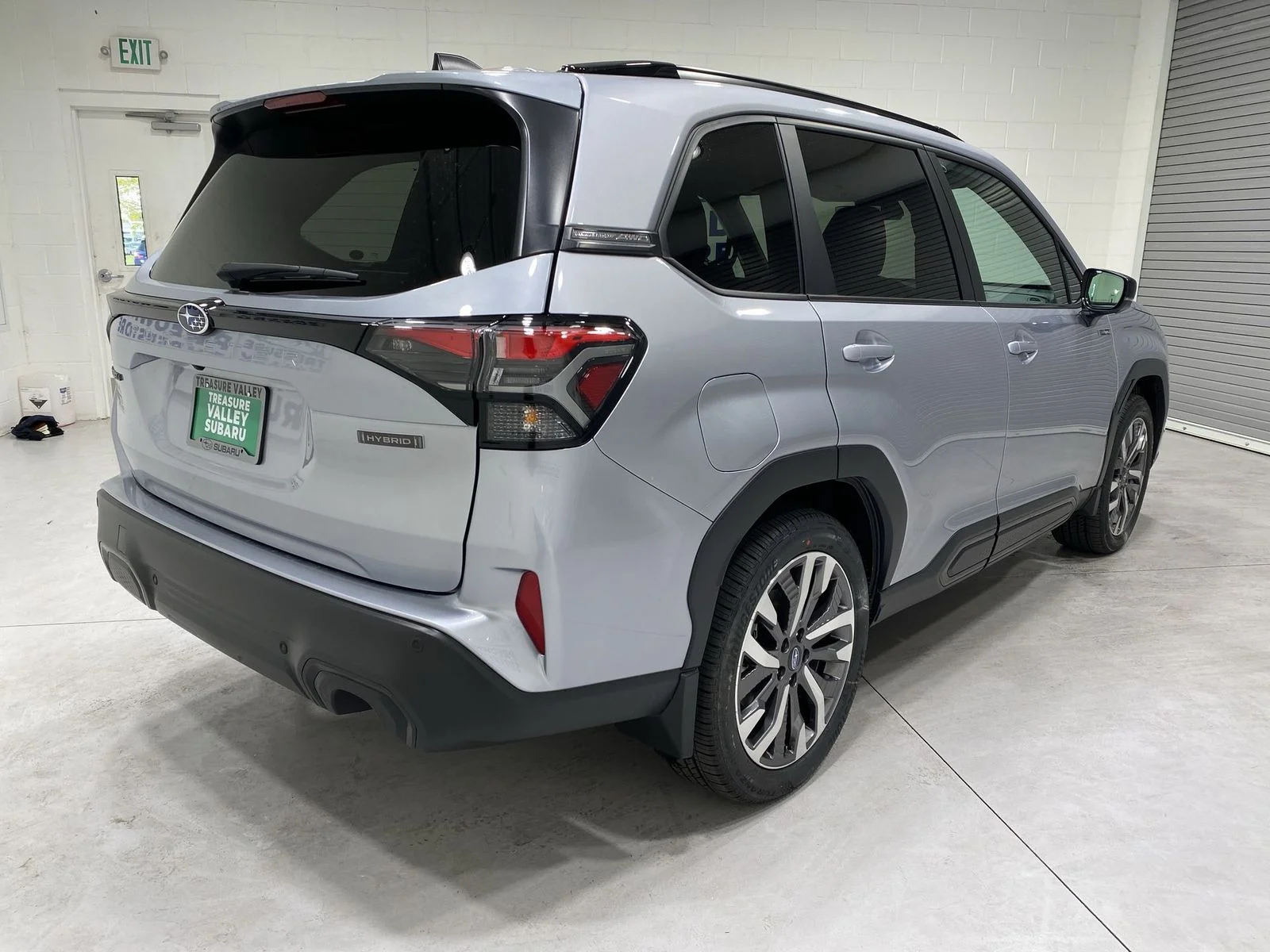 New 2026 ICE SILVER METALLIC Subaru Touring Hybrid image 8