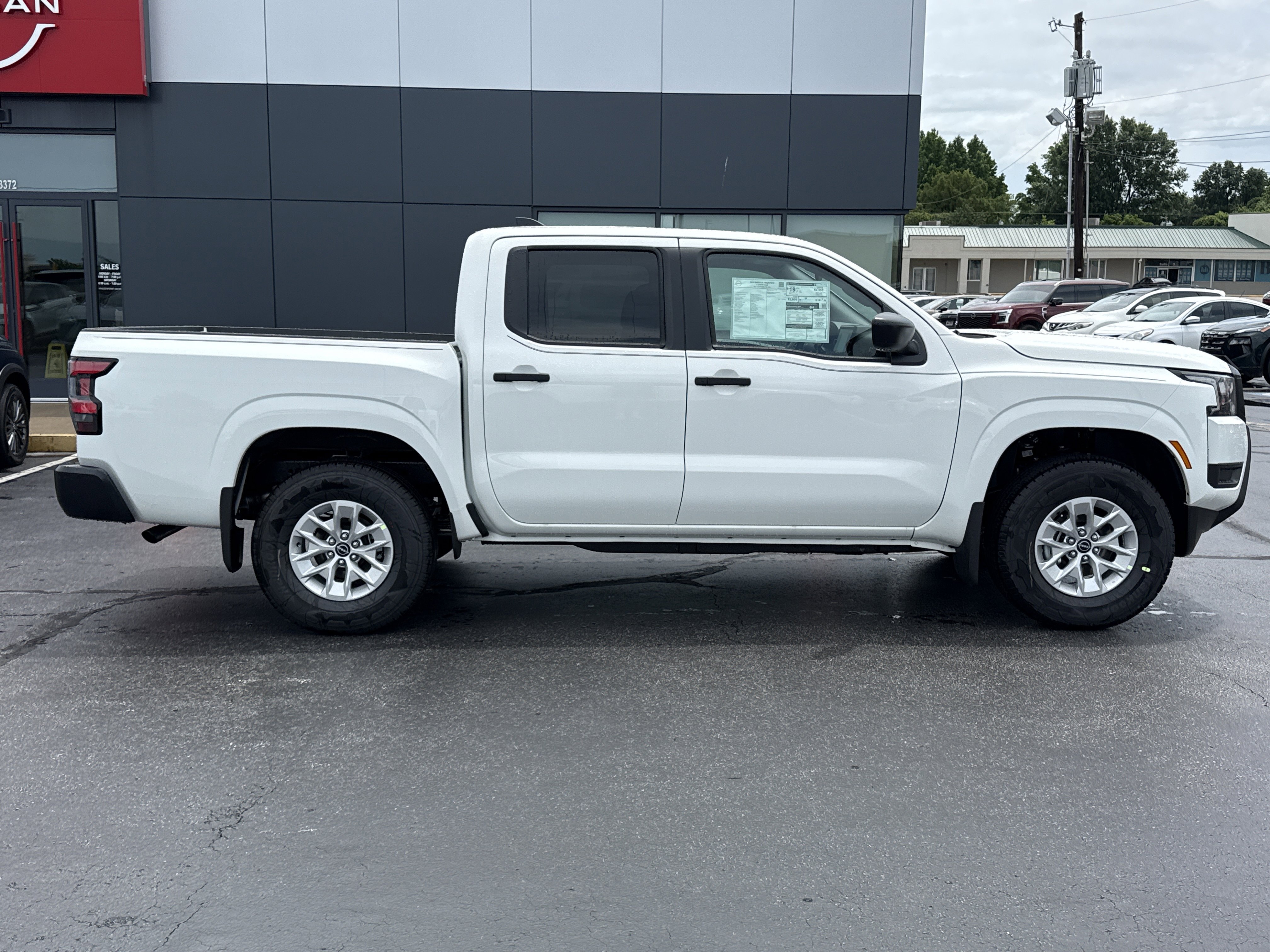 New 2026 Glacier White Nissan Crew Cab S image 2