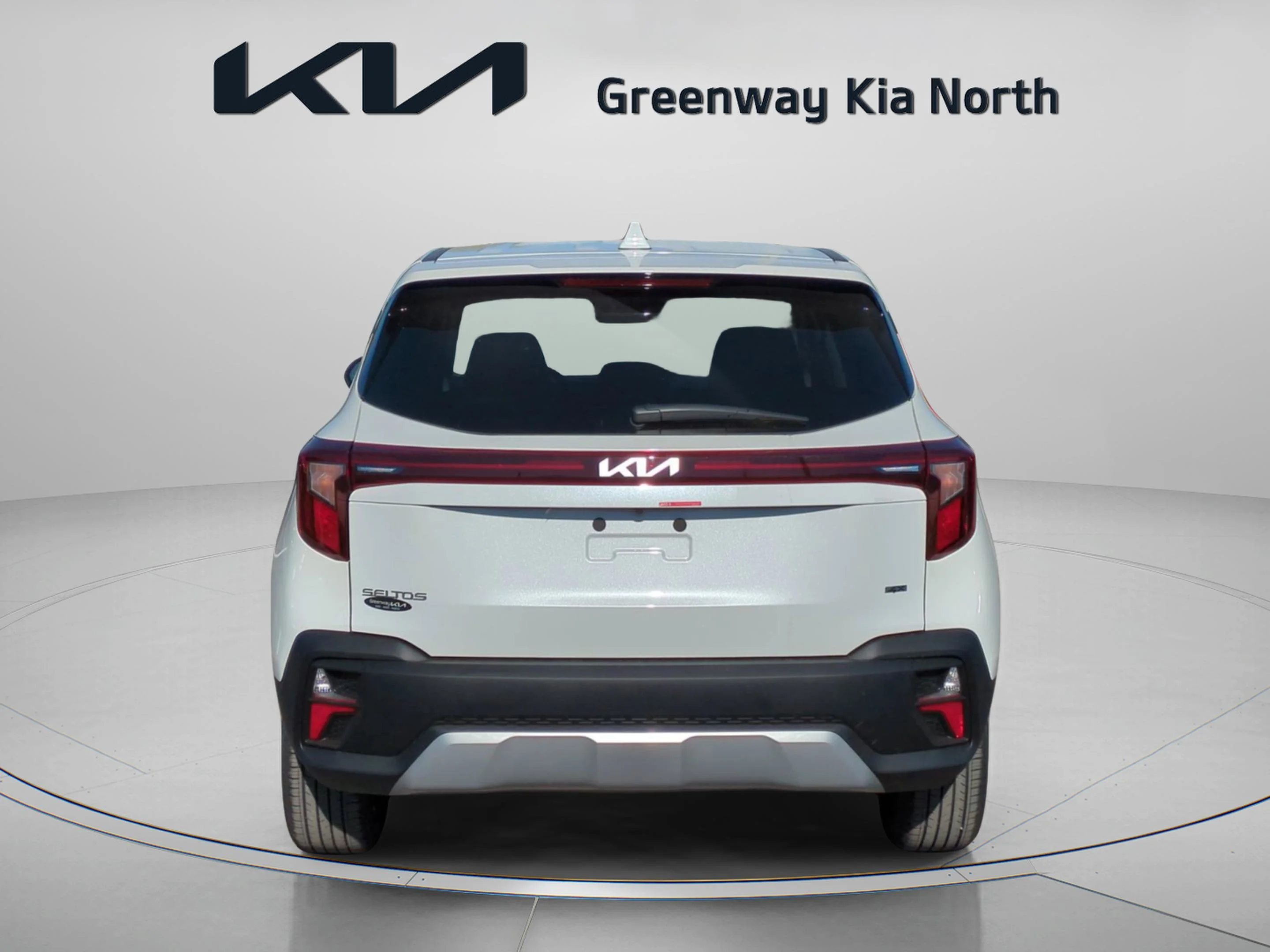 New 2026 Snow White Pearl Kia LX image 7