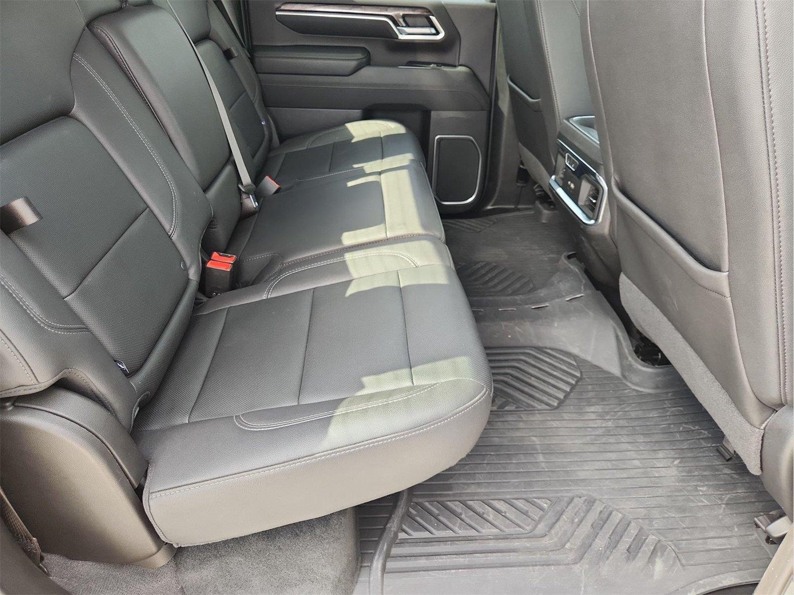 2024 Chevrolet Silverado 2500 HD LTZ - 3