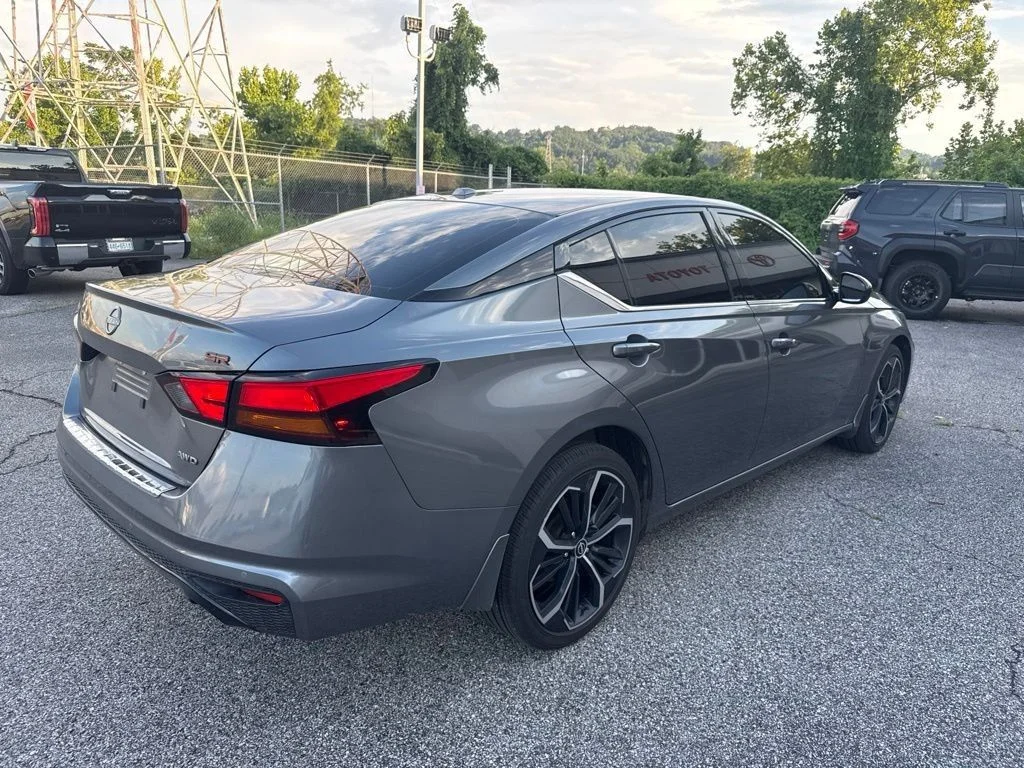 Used 2023 Gray Nissan 2.5 SR image 4