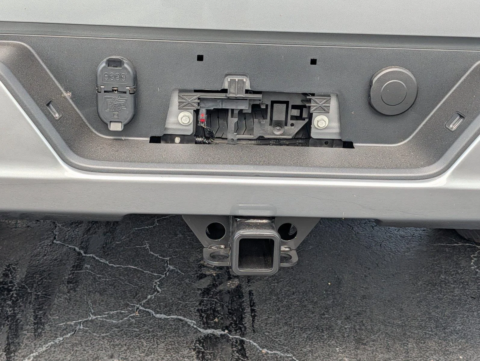 New 2026 Sterling Metallic GMC Elevation image 36