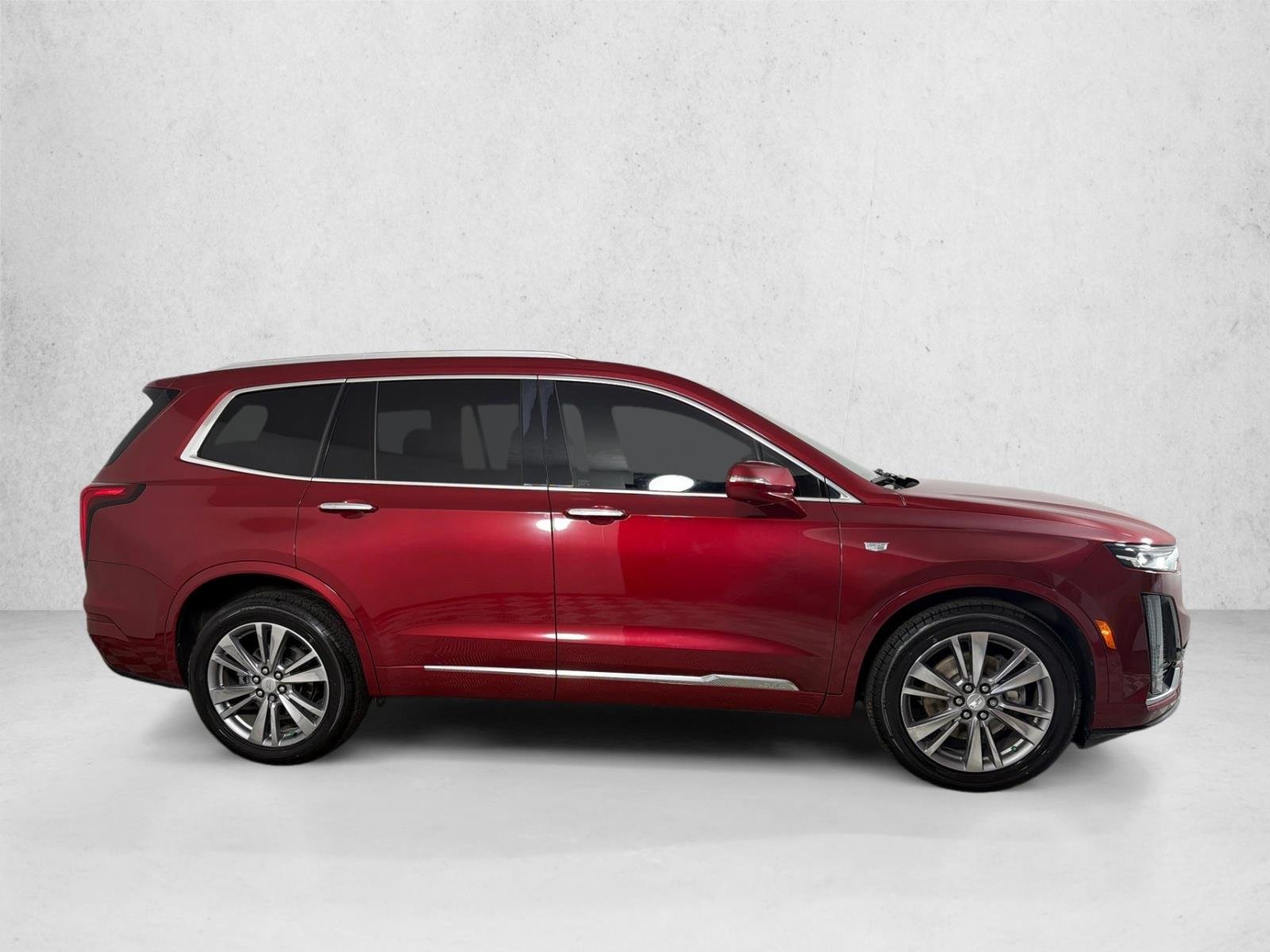 Used 2020 Red Horizon Tintcoat Cadillac FWD Premium Luxury image 4
