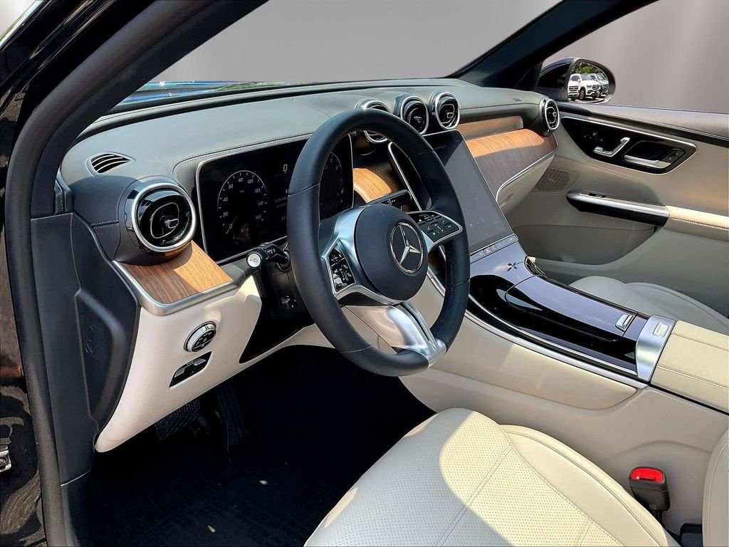 Certified Used 2024 Black Mercedes-Benz GLC 300 image 18