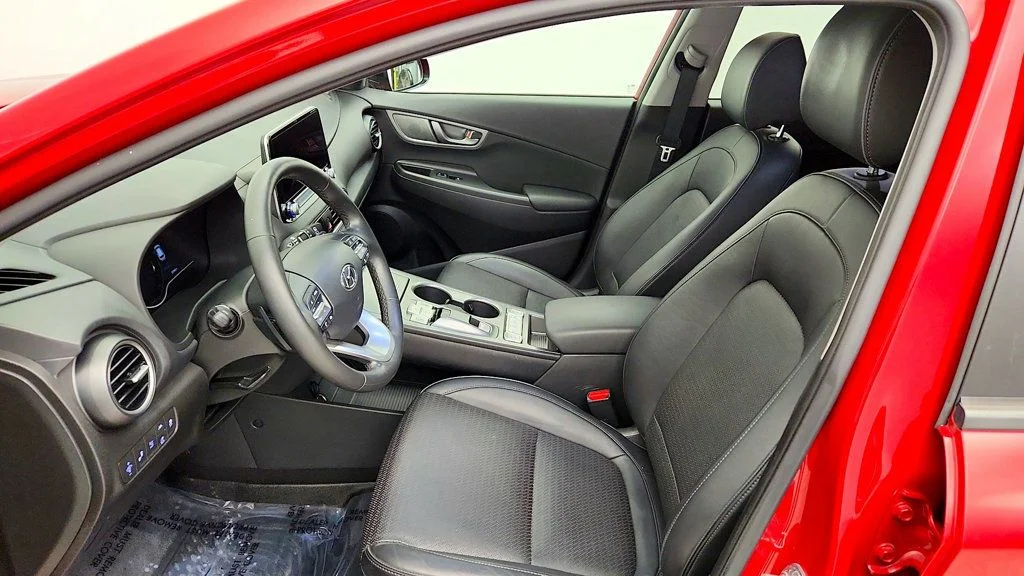 Used 2021 Pulse Red Hyundai Ultimate FWD image 13