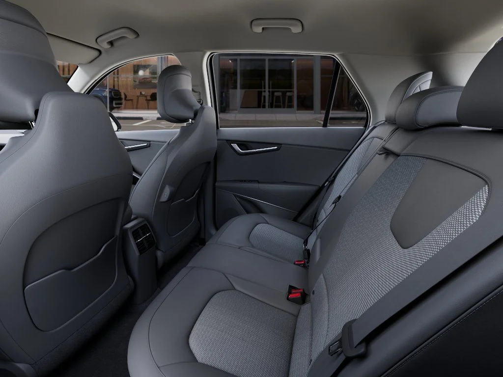 New 2026 Steel Gray Kia Wind image 18
