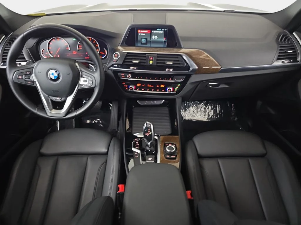 Used 2019 Silver BMW xDrive30i image 12