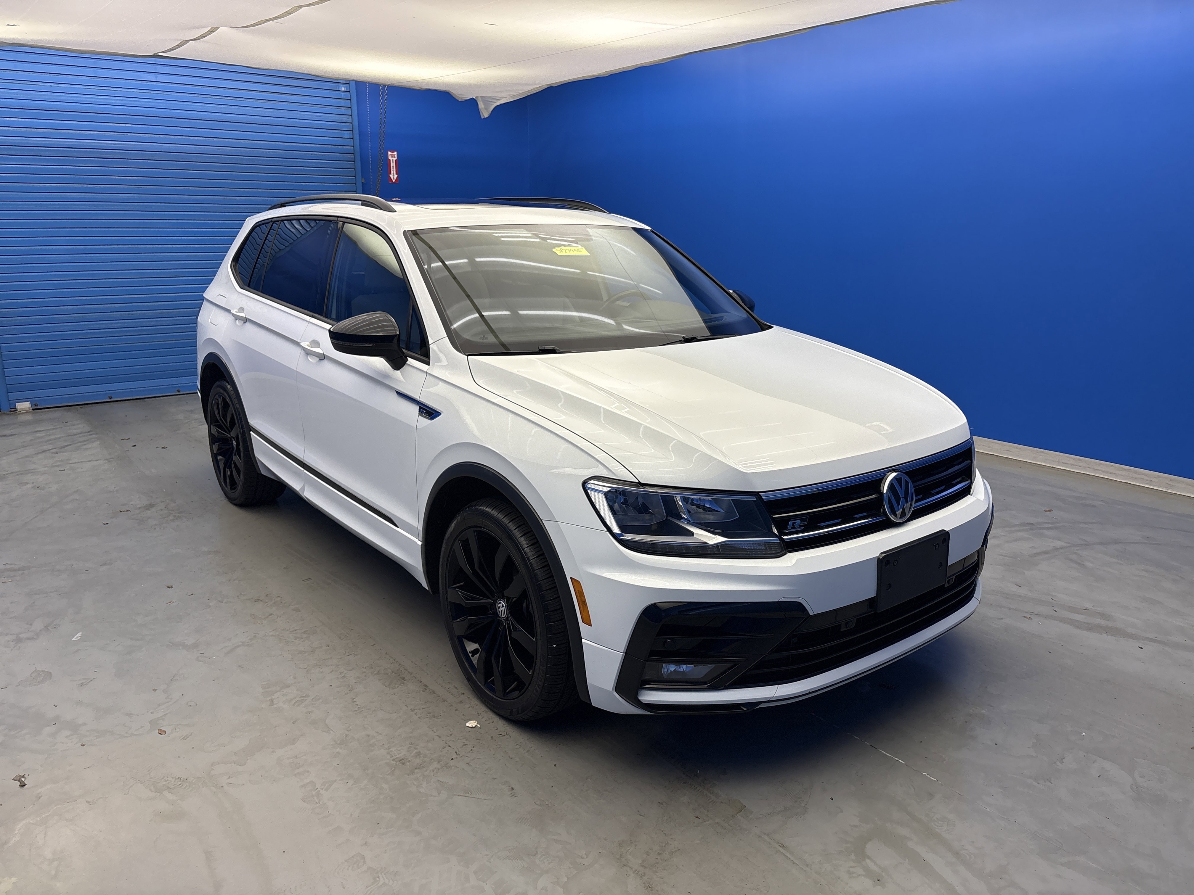 Used 2020 Pure White Volkswagen SE R-Line Black image 2