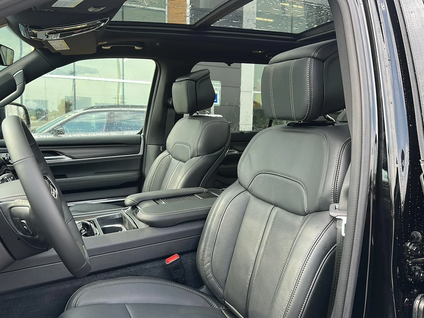 New 2026 High Gloss Black Jeep Summit Obsidian image 11
