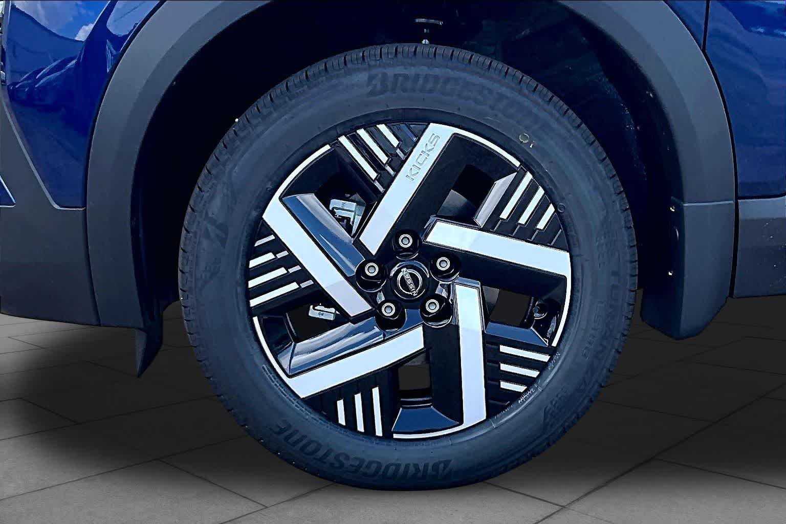 New 2027 Deep Blue Pearl Nissan SV image 9