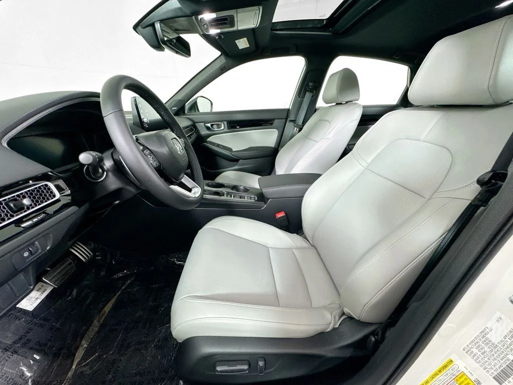 2026 Honda Civic Hatchback Sport Touring - Photo 6