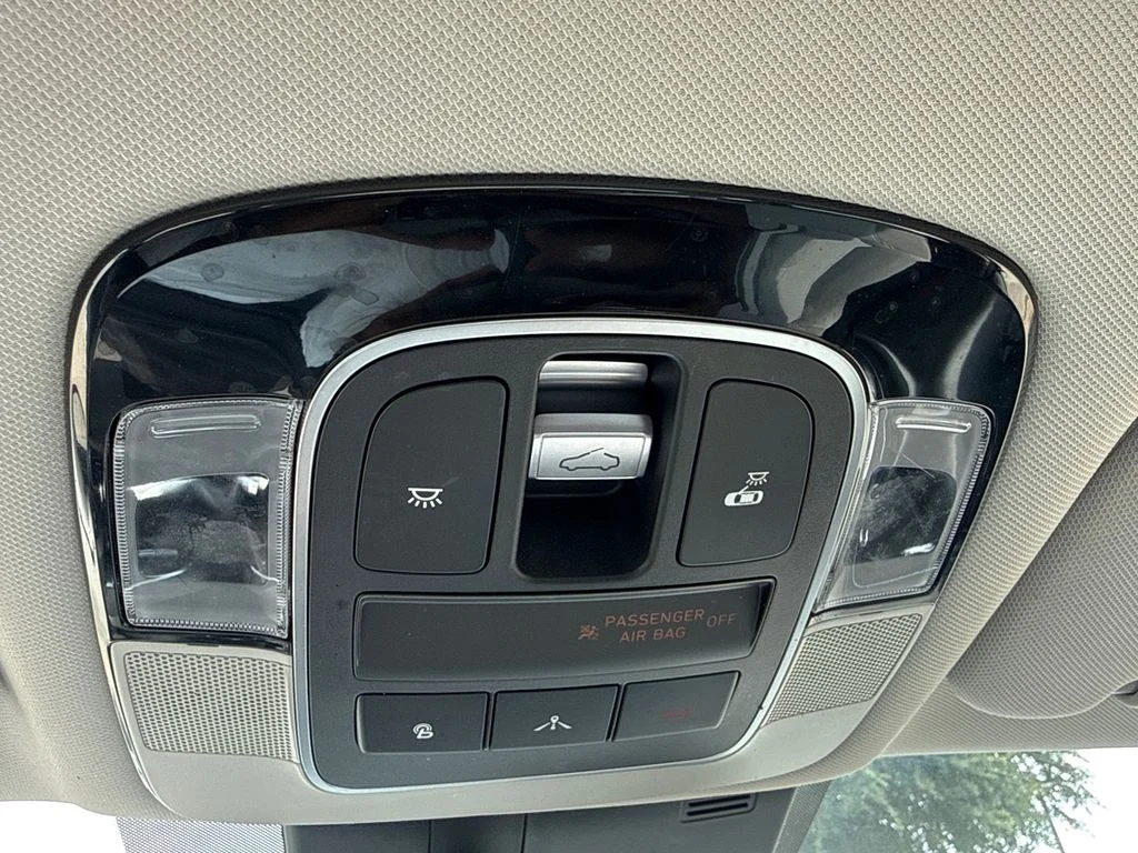 Used 2021 Gray Hyundai SEL image 22