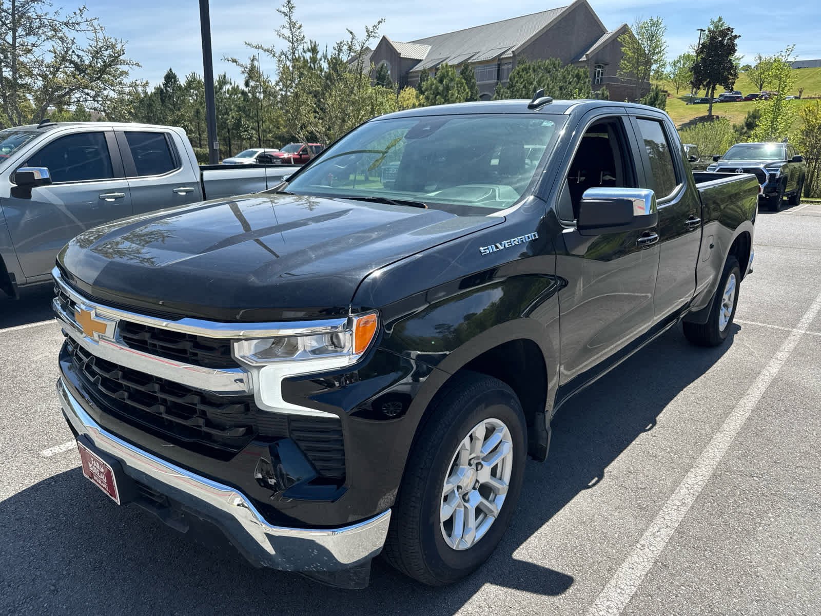 Used 2024 Chevrolet Silverado 1500 LT with VIN 1GCRACED3RZ165776 for sale in Little Rock