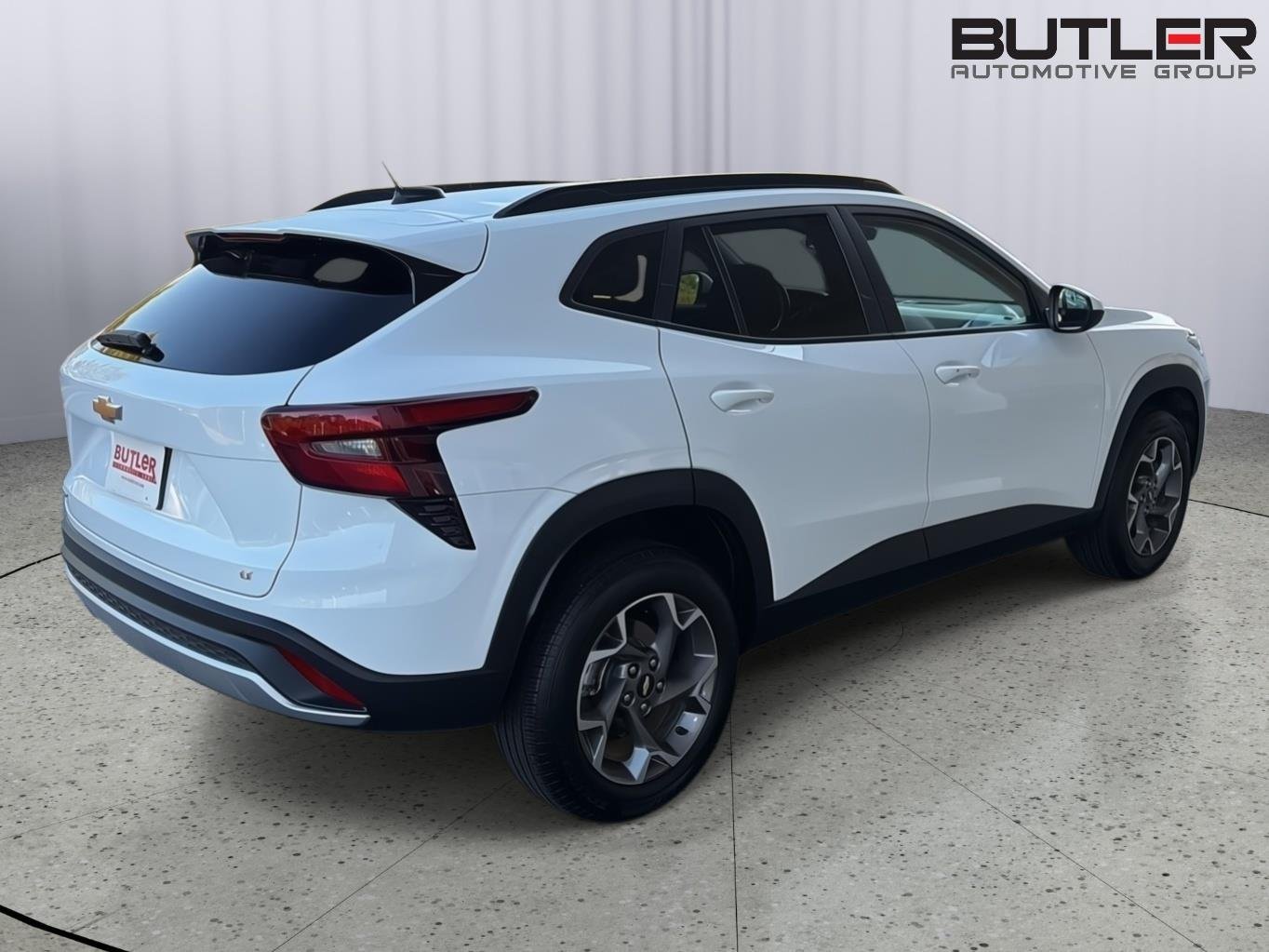 Used 2025 Summit White Chevrolet LT image 6