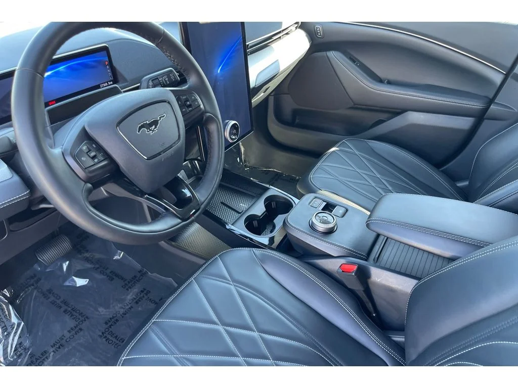 Used 2023 Grabber Blue Metallic Ford Select image 10