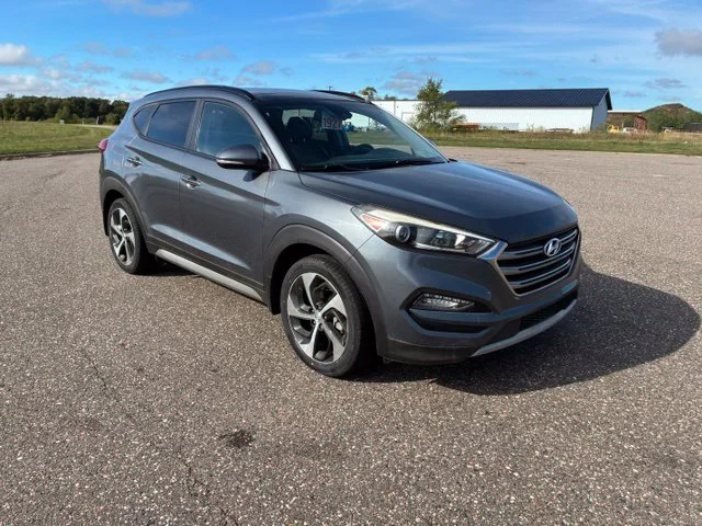 Used 2017 Gray Hyundai Limited image 2