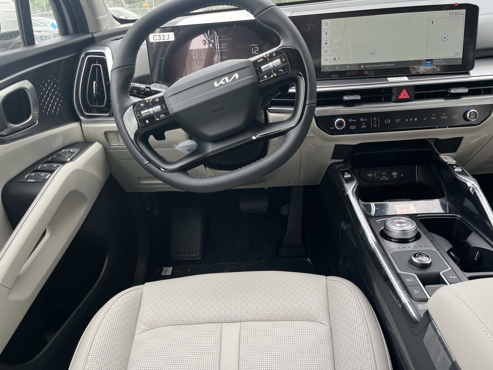 New 2026 Snow White Pearl Kia EX image 12