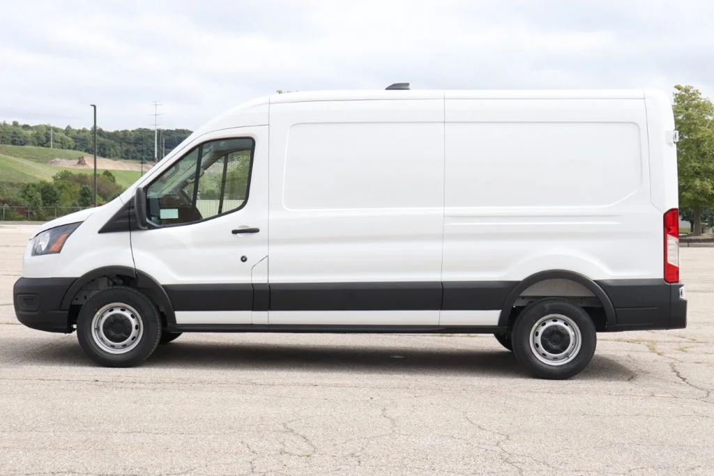 New 2027 Oxford White Ford Cargo Van image 6