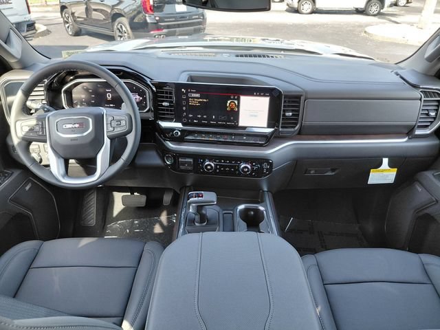 2026 GMC Sierra 1500 SLT - Photo 18