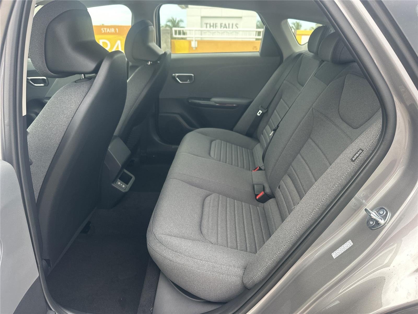 2025 Kia K4 EX - Photo 18