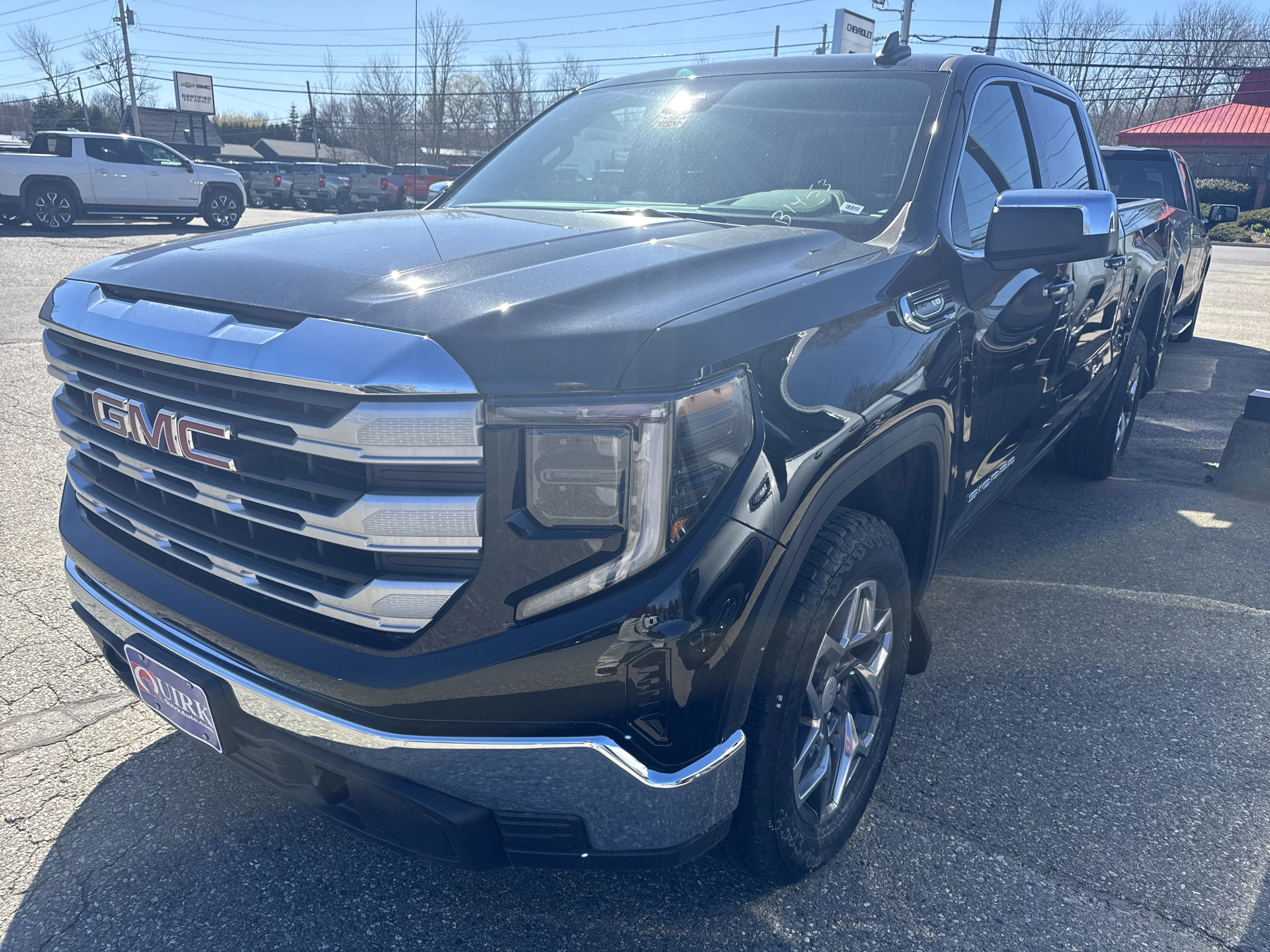 2026 GMC Sierra 4WD Crew Cab Short Box SLE's photo